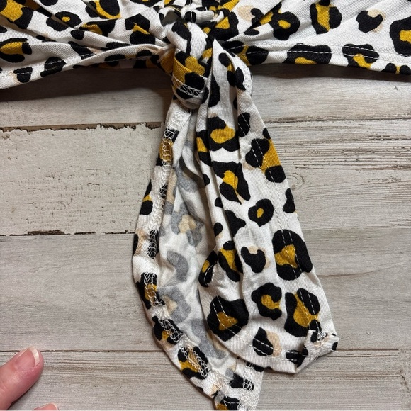 E. Luna Woman's Short Sleeve Tie Knot Hem Tunic Top Leopard Plus 2X - Picture 11 of 13